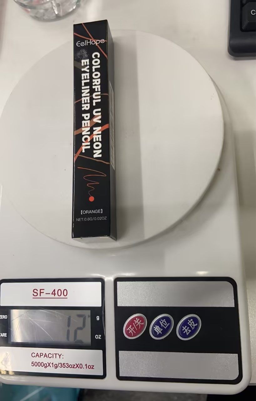 560640001